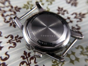Glycine Airman Caseback